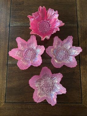 4 Akcam Flower Shaped Bowls W/Iridescent Finish Made In Turkey